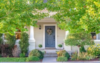 How to Avoid Bubbling Paint in Spring