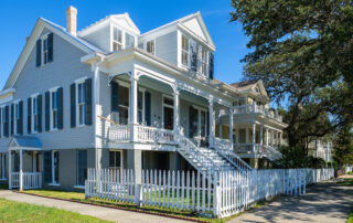 signs your home needs painting